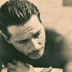 Accompagnatore gigolo Adrien