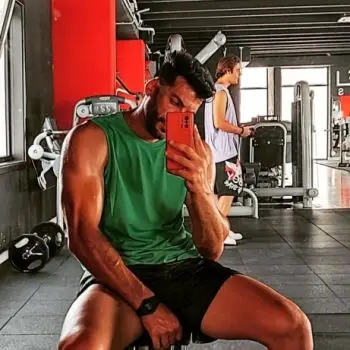 Accompagnatore gigolo Marcoperte