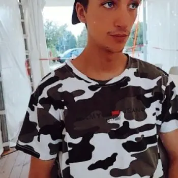 Accompagnatore gigolo Scottgeg