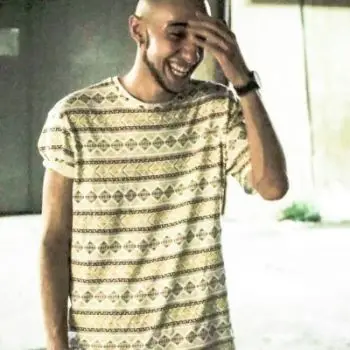 Accompagnatore gigolo Ash