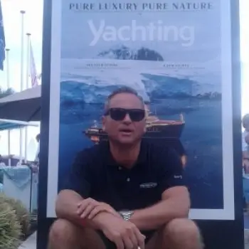 Accompagnatore gigolo Lucarasponi