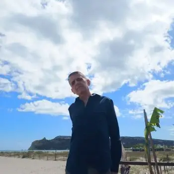 Accompagnatore gigolo Maurizio