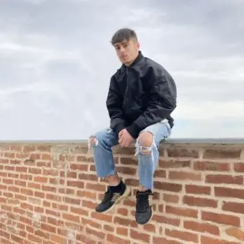 Accompagnatore gigolo Mathiascrln