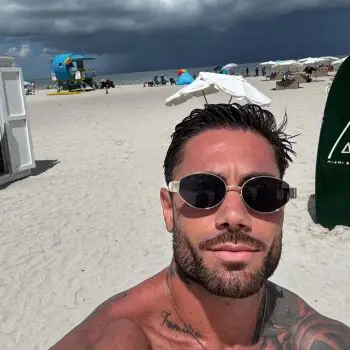 Accompagnatore gigolo Ricky