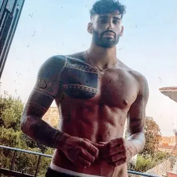 Accompagnatore gigolo Ryan Bale