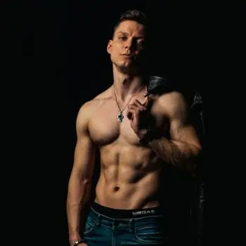 Accompagnatore gigolo Alex Puro