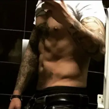 Accompagnatore gigolo Fonzy1981