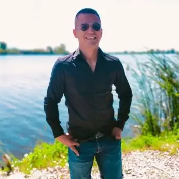 Accompagnatore gigolo Jhonny945