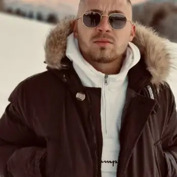 Accompagnatore gigolo Dantee