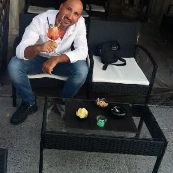 Accompagnatore gigolo Kein