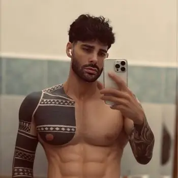 Accompagnatore gigolo Ryan Bale