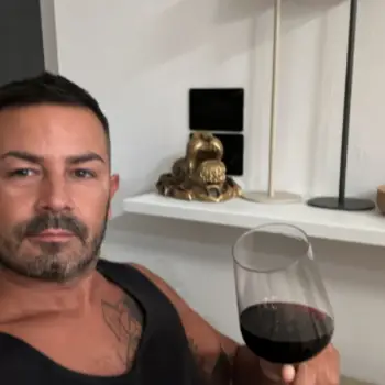 Accompagnatore gigolo Simone