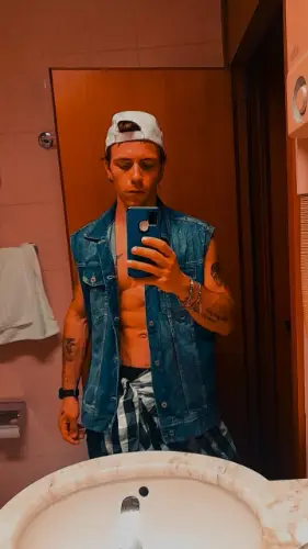 Accompagnatore gigolo Zack