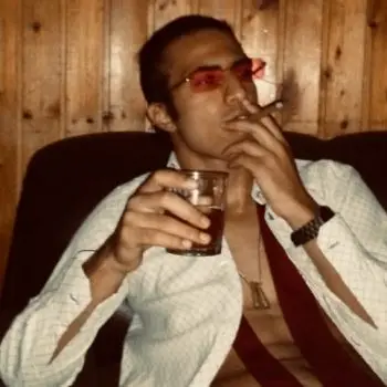 Accompagnatore gigolo Themer Black