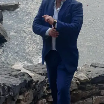 Accompagnatore gigolo Joele