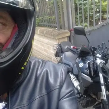 Accompagnatore gigolo Esserefelici