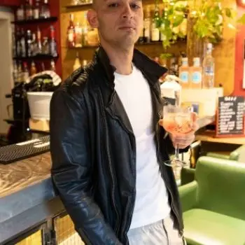 Accompagnatore gigolo Lalo