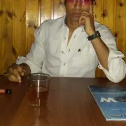 Accompagnatore gigolo Themer Black