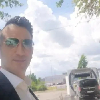 Accompagnatore gigolo Giovanni.