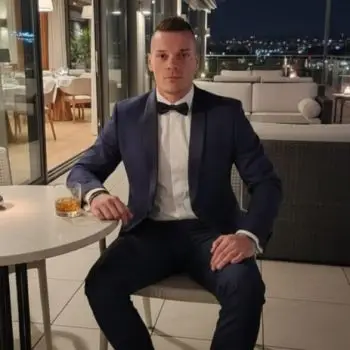 Accompagnatore gigolo Marco