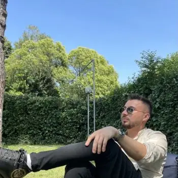 Accompagnatore gigolo Dantee