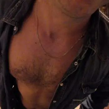 Accompagnatore gigolo Angelo74