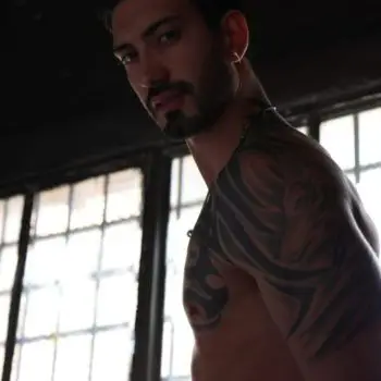 Accompagnatore gigolo Angelomoreno