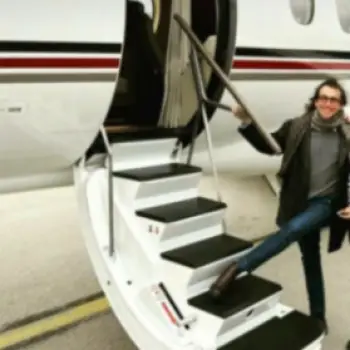 Accompagnatore gigolo Luce