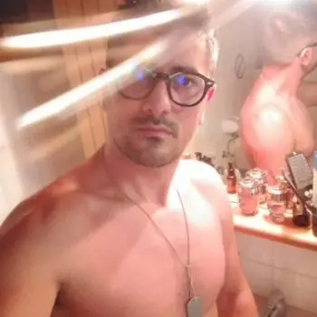 Accompagnatore gigolo Rogerk