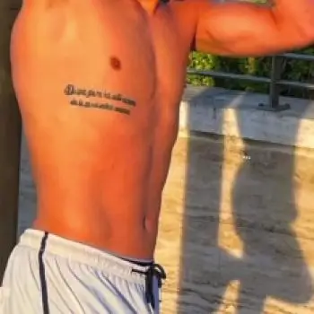 Accompagnatore gigolo Riccardo Zeler