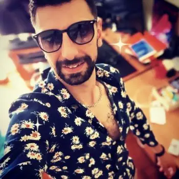 Accompagnatore gigolo Looker