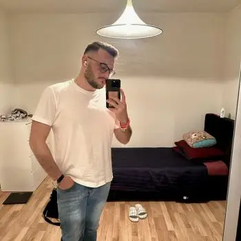 Accompagnatore gigolo Alex