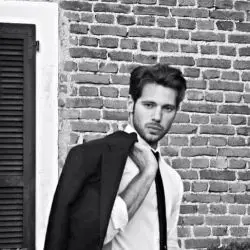 Accompagnatore gigolo Romeo