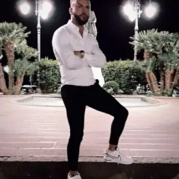 Accompagnatore gigolo cristian