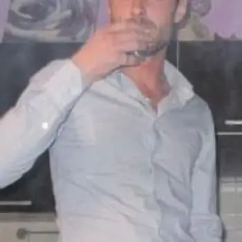 Accompagnatore gigolo Ike