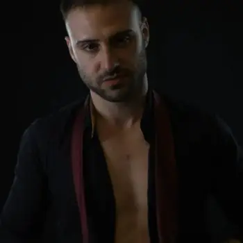 Accompagnatore gigolo Riccardo Accocci