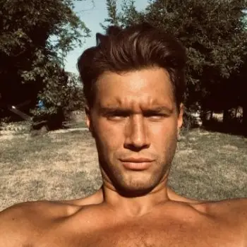 Accompagnatore gigolo Leroi