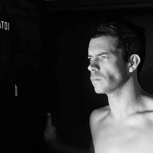 Accompagnatore gigolo Mauro