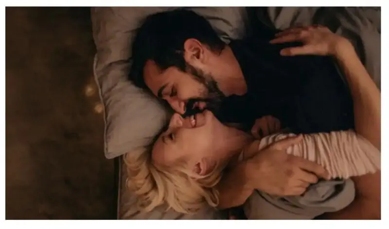 Sesso prima di dormire, sono tutti d&rsquo;accordo: fa bene!