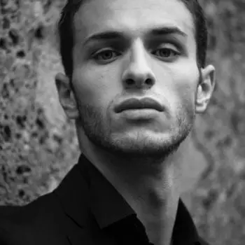 Accompagnatore gigolo Justin