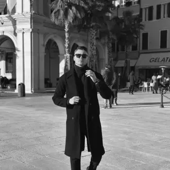 Accompagnatore gigolo Anes