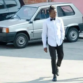 Accompagnatore gigolo Gabra