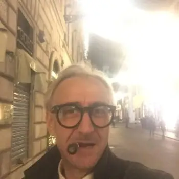 Accompagnatore gigolo Oscar