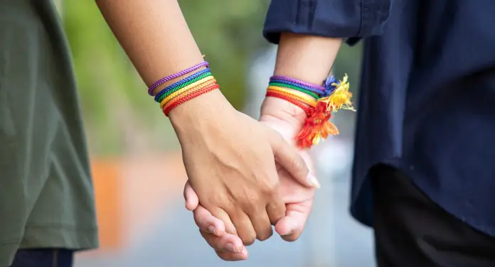 Perch&eacute; sempre pi&ugrave; gente ammette di non essere etero?