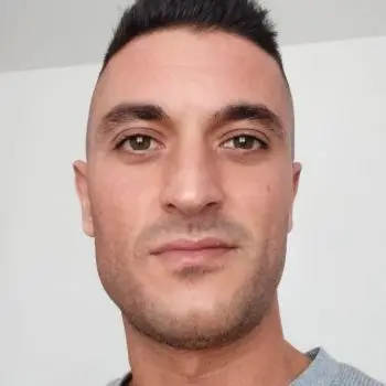 Accompagnatore gigolo Raul