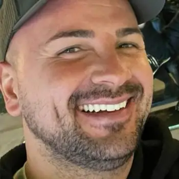 Accompagnatore gigolo Salvo