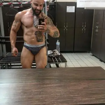 Accompagnatore gigolo Bigjo