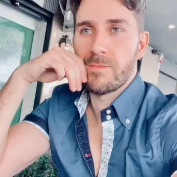 Accompagnatore gigolo Kris