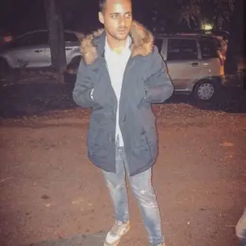 Accompagnatore gigolo Mirkosu