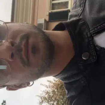 Accompagnatore gigolo Cirolui